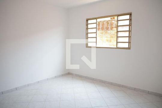 Quarto 1 de casa à venda com 3 quartos, 250m² em Residencial Araguaia, Goiânia