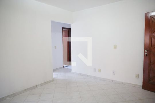 Sala de casa à venda com 3 quartos, 250m² em Residencial Araguaia, Goiânia