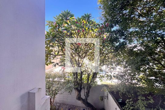 Vista de casa à venda com 4 quartos, 230m² em Vila Assunção, Santo André