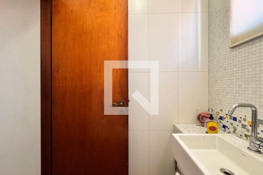 Lavabo de casa à venda com 4 quartos, 230m² em Vila Assunção, Santo André