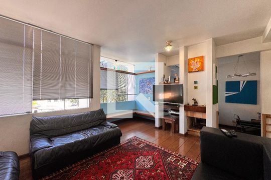 Casa à venda com 4 quartos, 230m² em Vila Assunção, Santo André