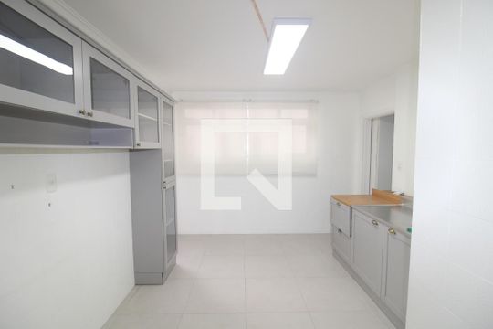 Cozinha de apartamento à venda com 3 quartos, 160m² em Santana, São Paulo