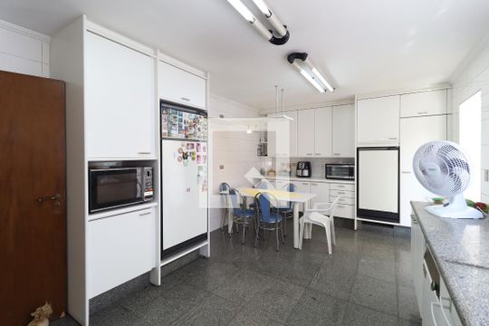Cozinha de casa à venda com 4 quartos, 445m² em Jardim Guapira, São Paulo