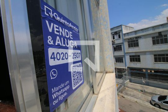 Placa de apartamento à venda com 3 quartos, 125m² em Brás de Pina, Rio de Janeiro