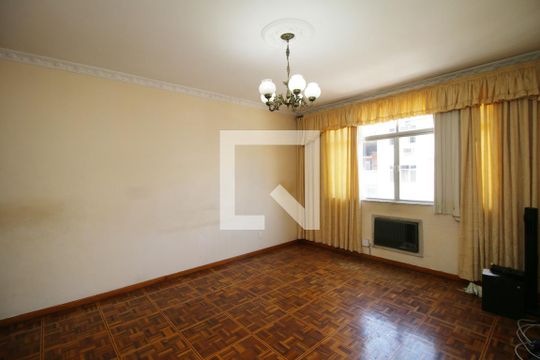 Sala de apartamento à venda com 3 quartos, 125m² em Brás de Pina, Rio de Janeiro