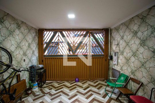 Garagem de casa à venda com 3 quartos, 51m² em Casa Grande, Diadema