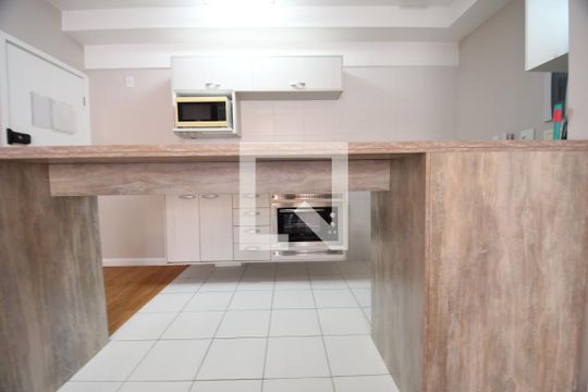 Cozinha de apartamento para alugar com 1 quarto, 51m² em Botafogo, Campinas