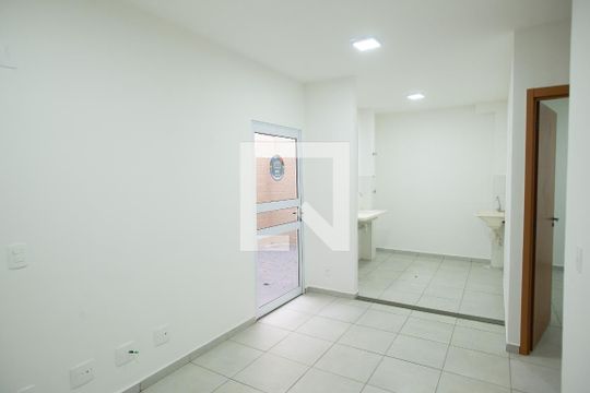 Sala de apartamento para alugar com 2 quartos, 45m² em Chácaras Hipica, Ribeirão Preto
