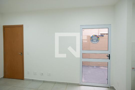 Sala de apartamento para alugar com 2 quartos, 45m² em Chácaras Hipica, Ribeirão Preto