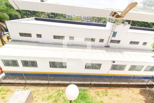 Vista da Área de Serviço de apartamento à venda com 2 quartos, 46m² em Conjunto Residencial José Bonifácio, São Paulo