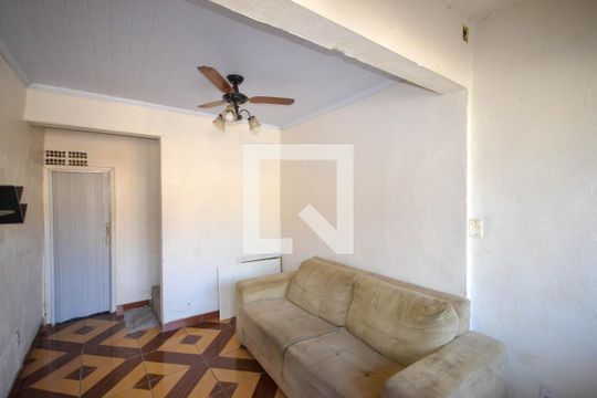 Casa para alugar com 1 quarto, 28m² em Vila Entre Rios, Belford Roxo