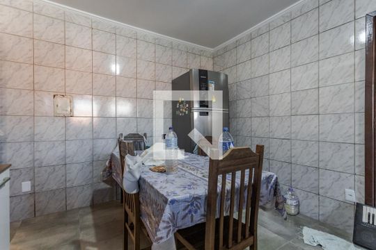 Cozinha e Área de Serviço de casa à venda com 4 quartos, 100m² em Sarandi, Porto Alegre