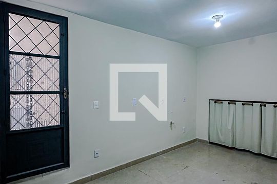 Garagem de casa à venda com 7 quartos, 250m² em Mooca, São Paulo