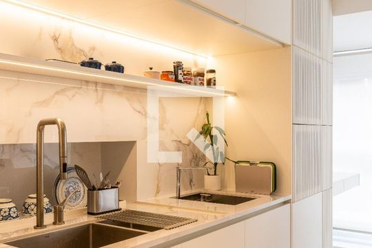 Cozinha de apartamento à venda com 1 quarto, 48m² em Indianópolis, São Paulo