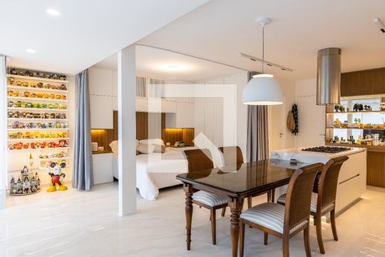 Sala de apartamento à venda com 1 quarto, 48m² em Indianópolis, São Paulo
