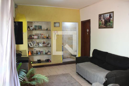 Sala de casa à venda com 4 quartos, 360m² em Pindorama, Belo Horizonte