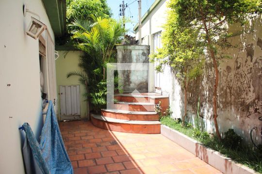 Quintal de casa à venda com 4 quartos, 360m² em Pindorama, Belo Horizonte