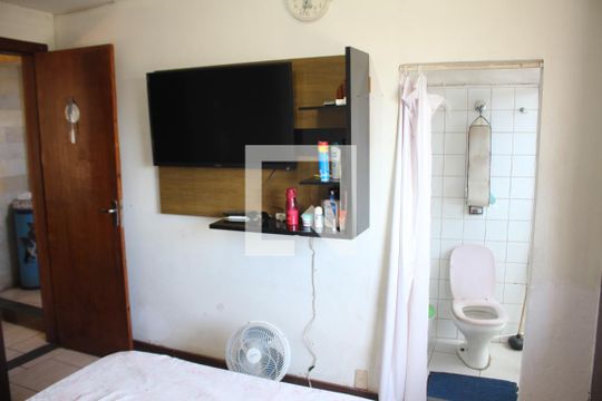 Suíte  de casa à venda com 4 quartos, 360m² em Pindorama, Belo Horizonte