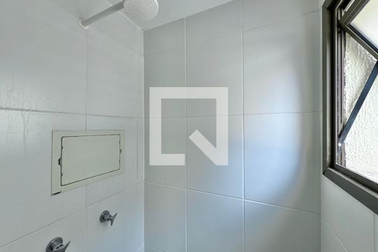 Banheiro 3 de apartamento à venda com 3 quartos, 211m² em Recreio dos Bandeirantes, Rio de Janeiro