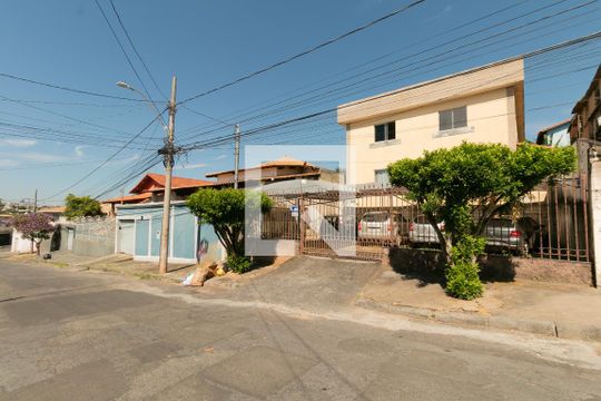 Fachada de apartamento para alugar com 2 quartos, 60m² em Itatiaia, Belo Horizonte