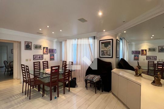 Sala de Jantar de apartamento à venda com 4 quartos, 203m² em Cerqueira César, São Paulo