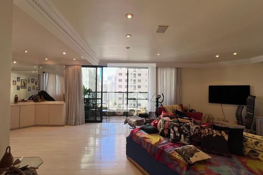 Sala de apartamento à venda com 4 quartos, 203m² em Cerqueira César, São Paulo