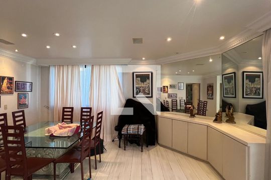 Sala de Jantar de apartamento à venda com 4 quartos, 203m² em Cerqueira César, São Paulo