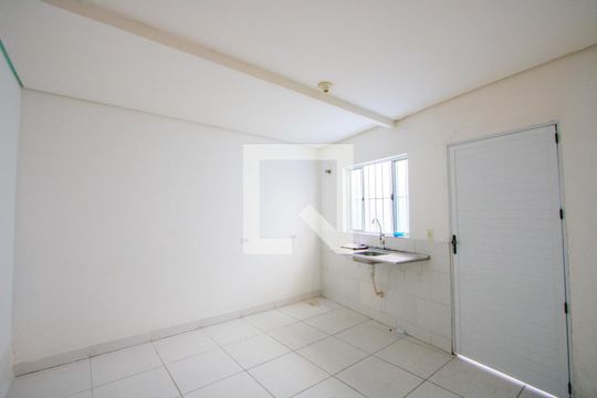 Apartamento para alugar com 1 quarto, 28m² em Vila Suíça, Santo André
