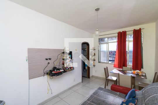 Sala de apartamento à venda com 1 quarto, 31m² em Irajá, Rio de Janeiro