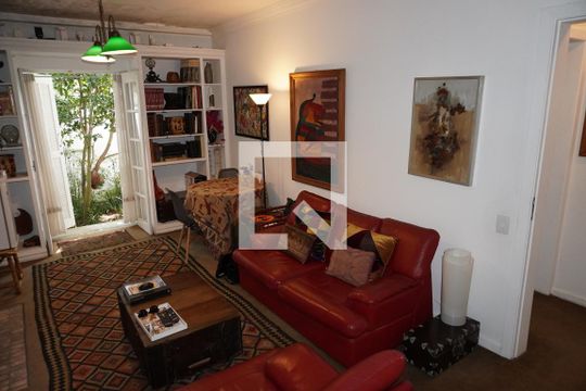 Sala de casa à venda com 3 quartos, 320m² em Pinheiros, São Paulo