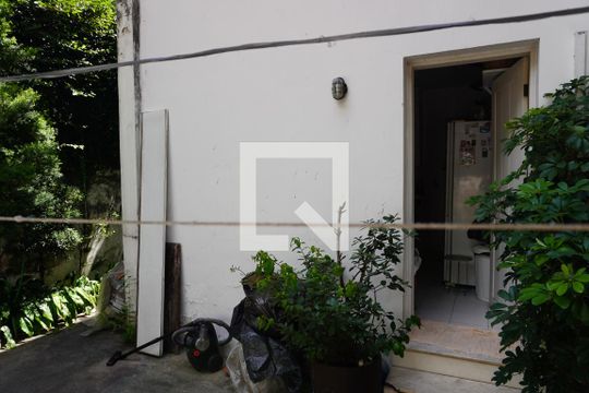 Área Externa de casa à venda com 3 quartos, 320m² em Pinheiros, São Paulo