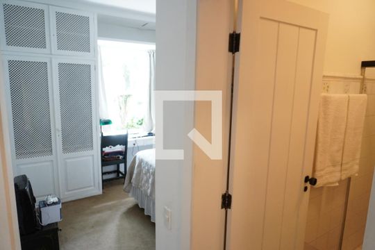 Quarto 1 de casa à venda com 3 quartos, 320m² em Pinheiros, São Paulo