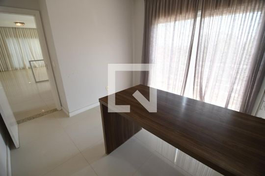 Sala/Escritório de casa à venda com 3 quartos, 336m² em Cidade Universitária, Campinas