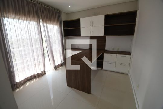Sala/Escritório de casa à venda com 3 quartos, 336m² em Cidade Universitária, Campinas