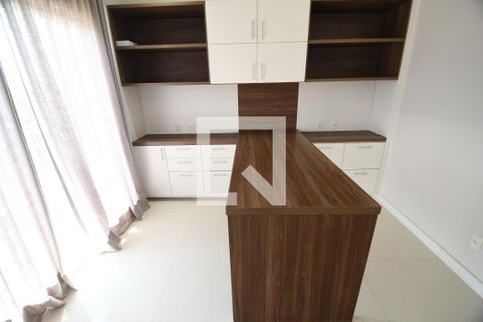 Sala/Escritório de casa à venda com 3 quartos, 336m² em Cidade Universitária, Campinas