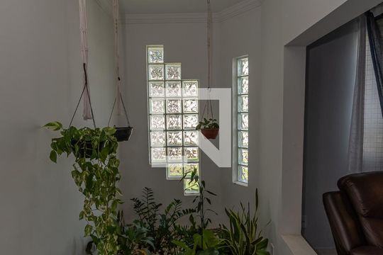 Jardim interno  de casa para alugar com 5 quartos, 300m² em Parque Ortolândia, Hortolândia