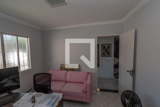 Escritório  de casa para alugar com 5 quartos, 300m² em Parque Ortolândia, Hortolândia