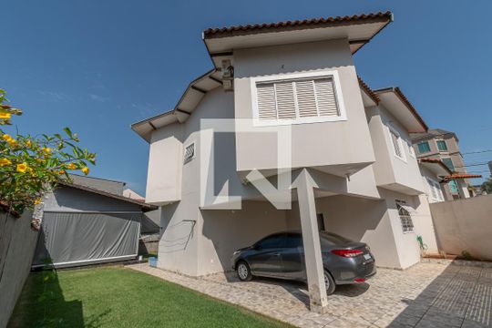 Garagem Lateral  de casa para alugar com 5 quartos, 300m² em Parque Ortolândia, Hortolândia