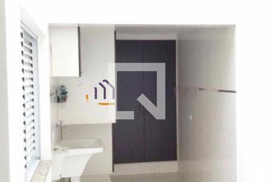 Casa à venda com 4 quartos, 466m² em Jardim Londrina, São Paulo