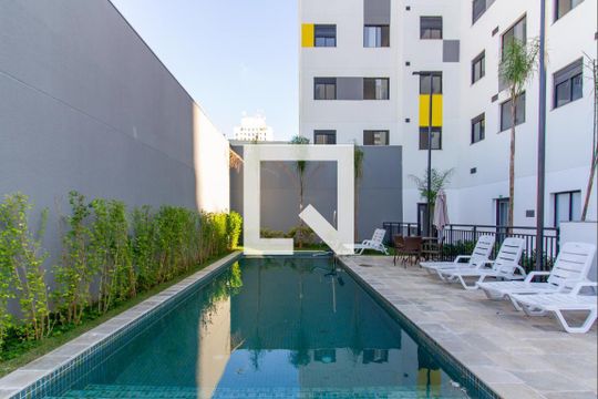 Área comum - Piscina de apartamento para alugar com 2 quartos, 34m² em Barra Funda, São Paulo