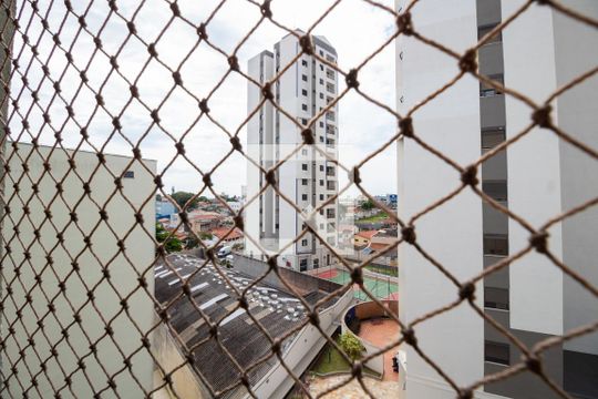 VISTA DA SALA LADO ESQUERDO de apartamento para alugar com 2 quartos, 75m² em Jardim Chapadão, Campinas