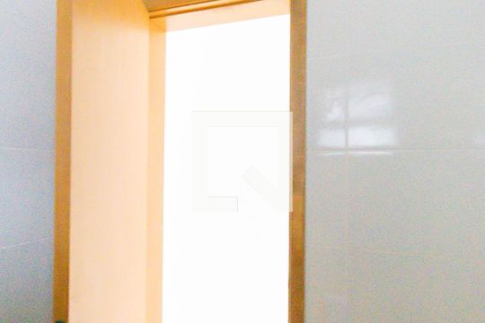 Banheiro de apartamento para alugar com 1 quarto, 28m² em Quinta da Paineira, São Paulo