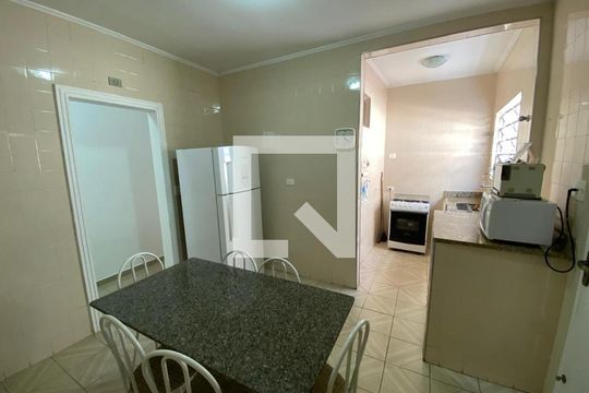 Cozinha de casa à venda com 3 quartos, 180m² em Vila Monumento, São Paulo