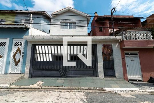 Fachada de casa à venda com 3 quartos, 180m² em Vila Buenos Aires, São Paulo