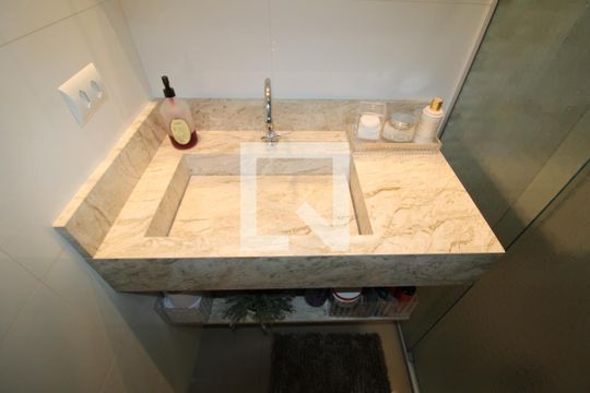 Banheiro de apartamento à venda com 2 quartos, 60m² em Santana, São Paulo
