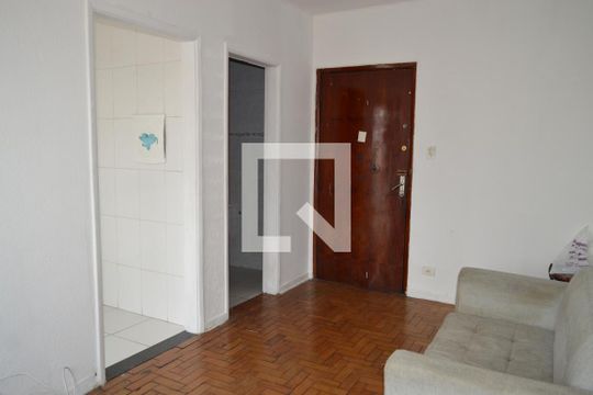 Sala/Quarto de kitnet/studio à venda com 1 quarto, 41m² em Liberdade, São Paulo