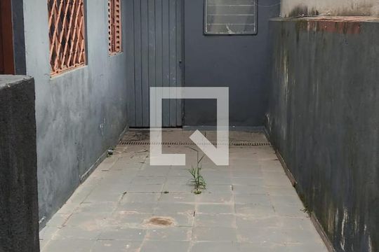 Área Externa de casa à venda com 2 quartos, 180m² em Vila Alzira, Santo André