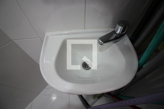 Banheiro de Serviço de apartamento para alugar com 3 quartos, 140m² em Centro, São Bernardo do Campo