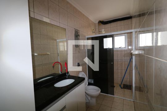 Banheiro Suíte de apartamento para alugar com 2 quartos, 108m² em Vila Caiçara, Praia Grande