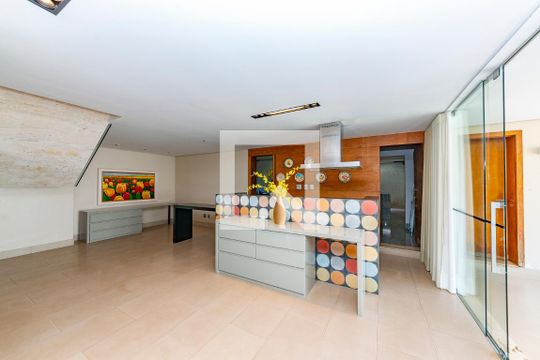 Sala 1 de casa à venda com 4 quartos, 516m² em Belvedere, Belo Horizonte